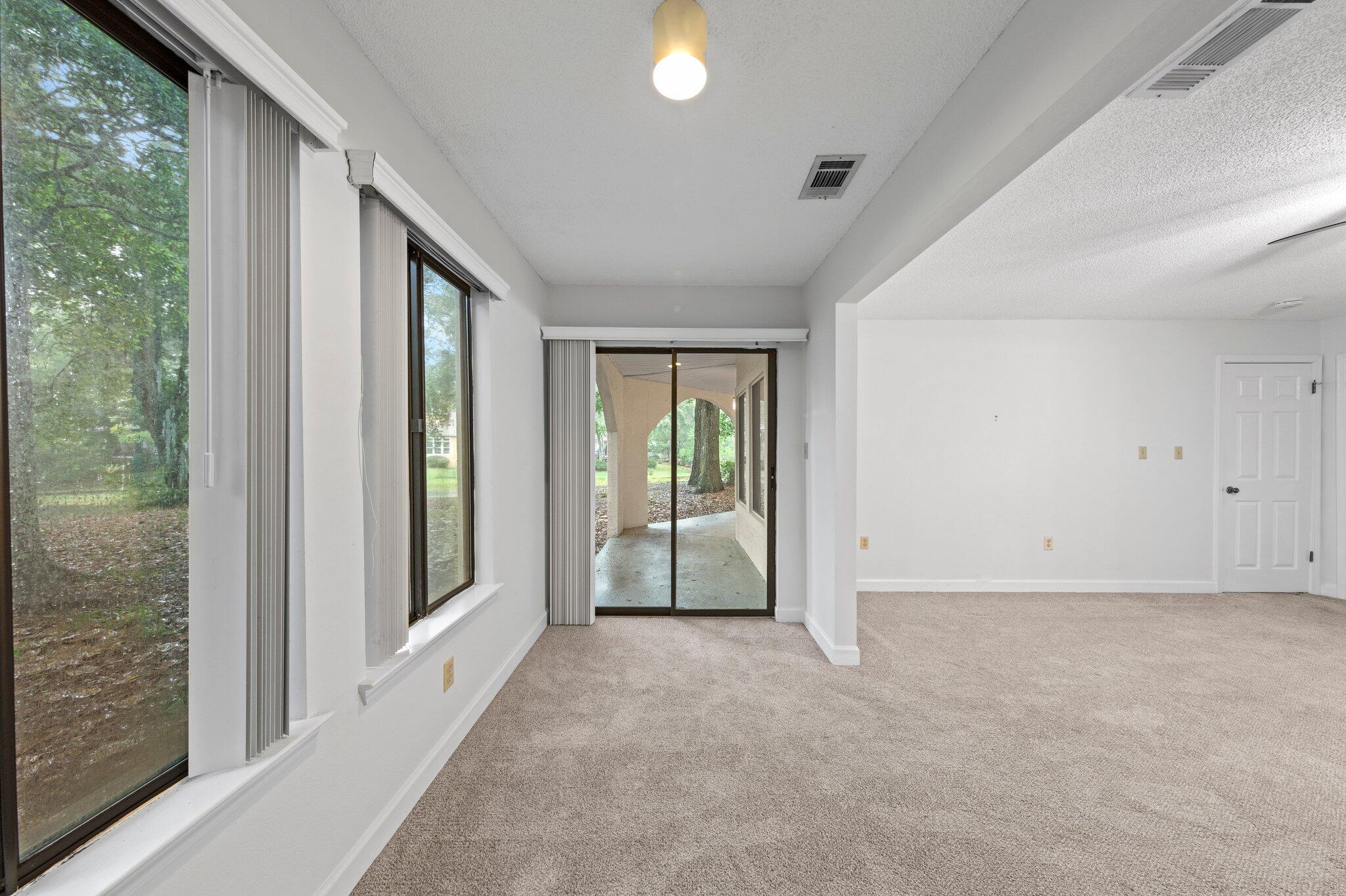 LAKESIDE CONDO AT BLUEWATER BAY - Residential