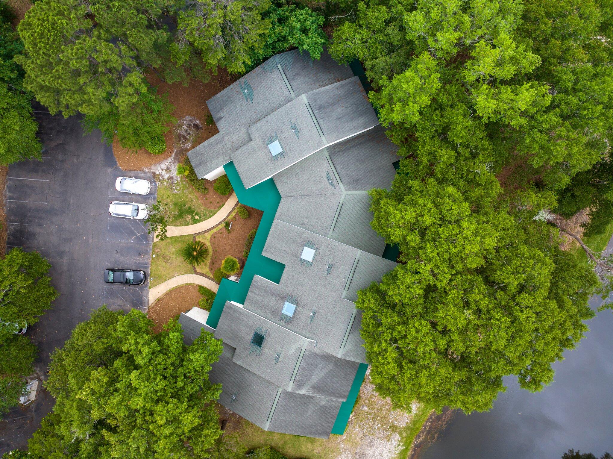 LAKESIDE CONDO AT BLUEWATER BAY - Residential