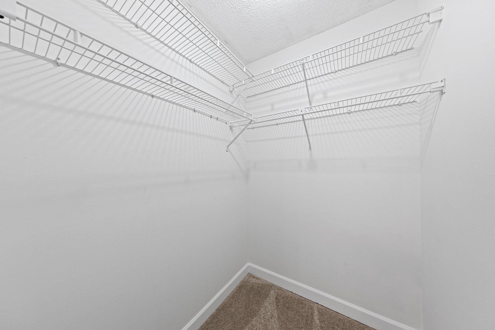 LAKESIDE CONDO AT BLUEWATER BAY - Residential