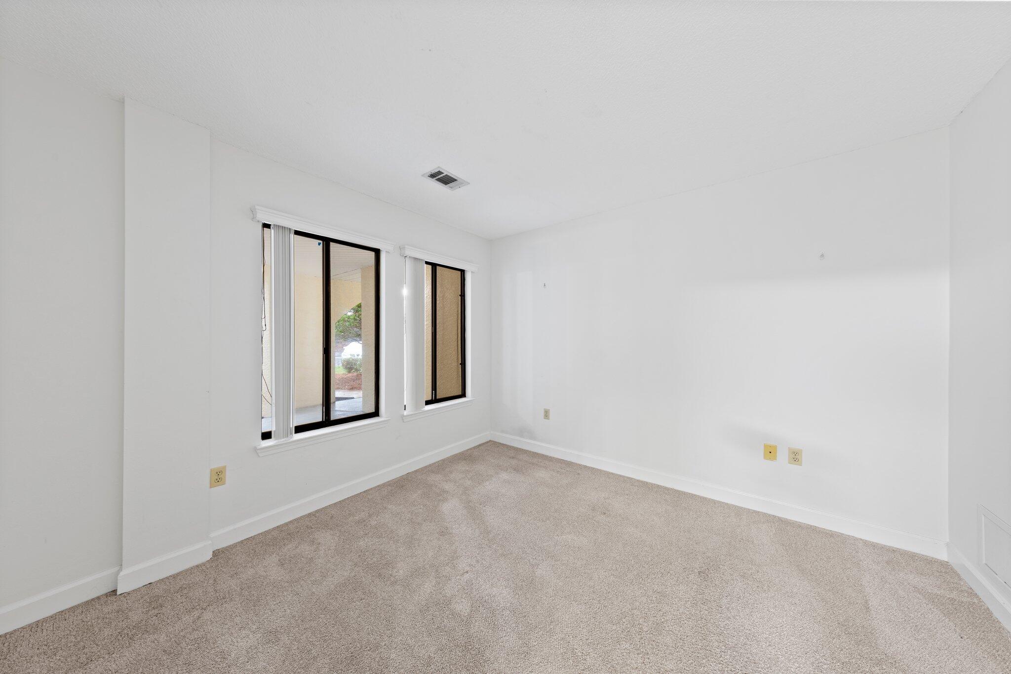 LAKESIDE CONDO AT BLUEWATER BAY - Residential