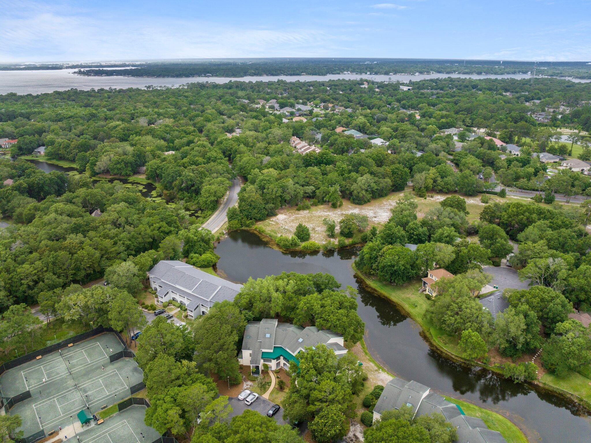 LAKESIDE CONDO AT BLUEWATER BAY - Residential