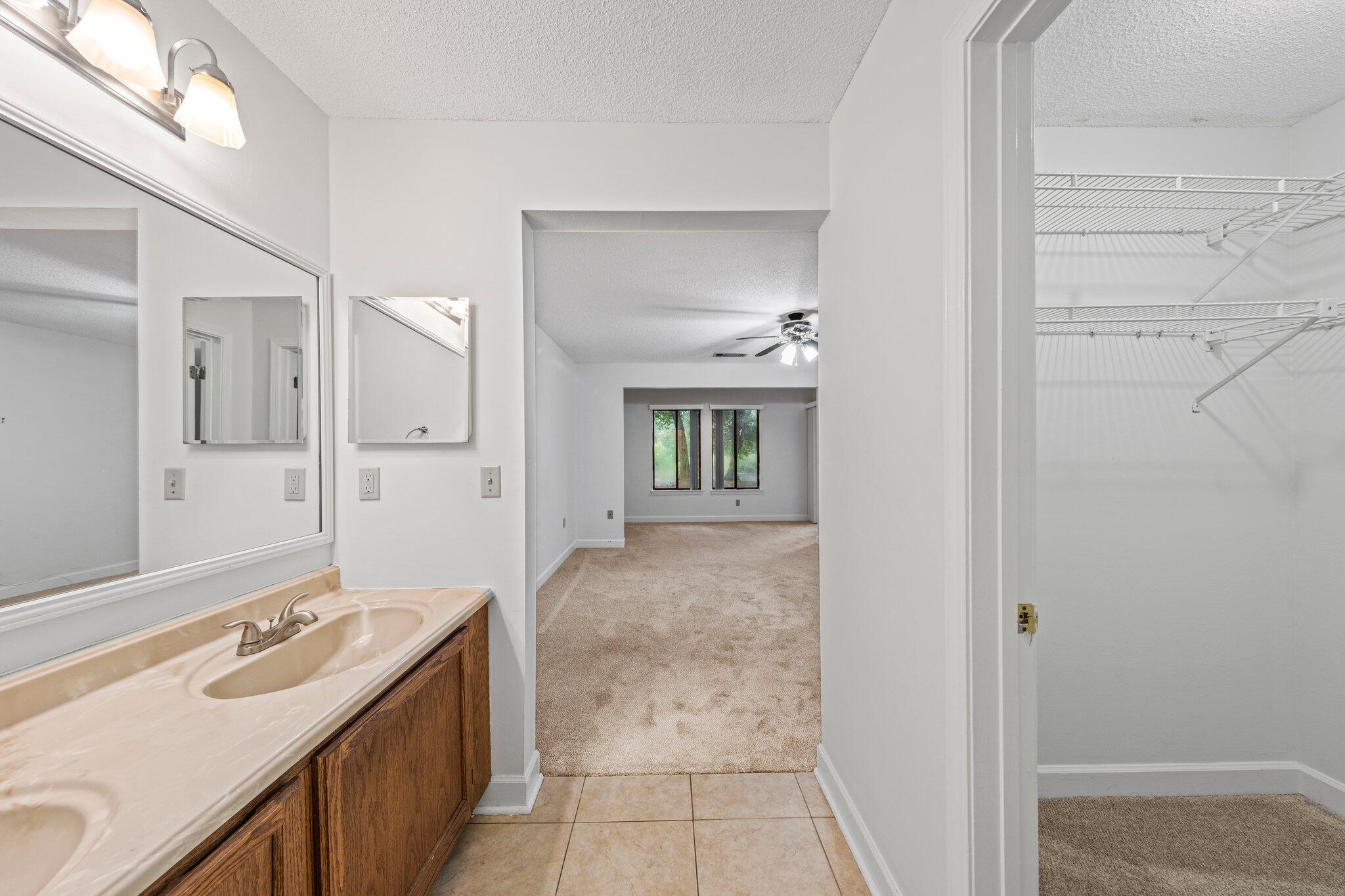 LAKESIDE CONDO AT BLUEWATER BAY - Residential