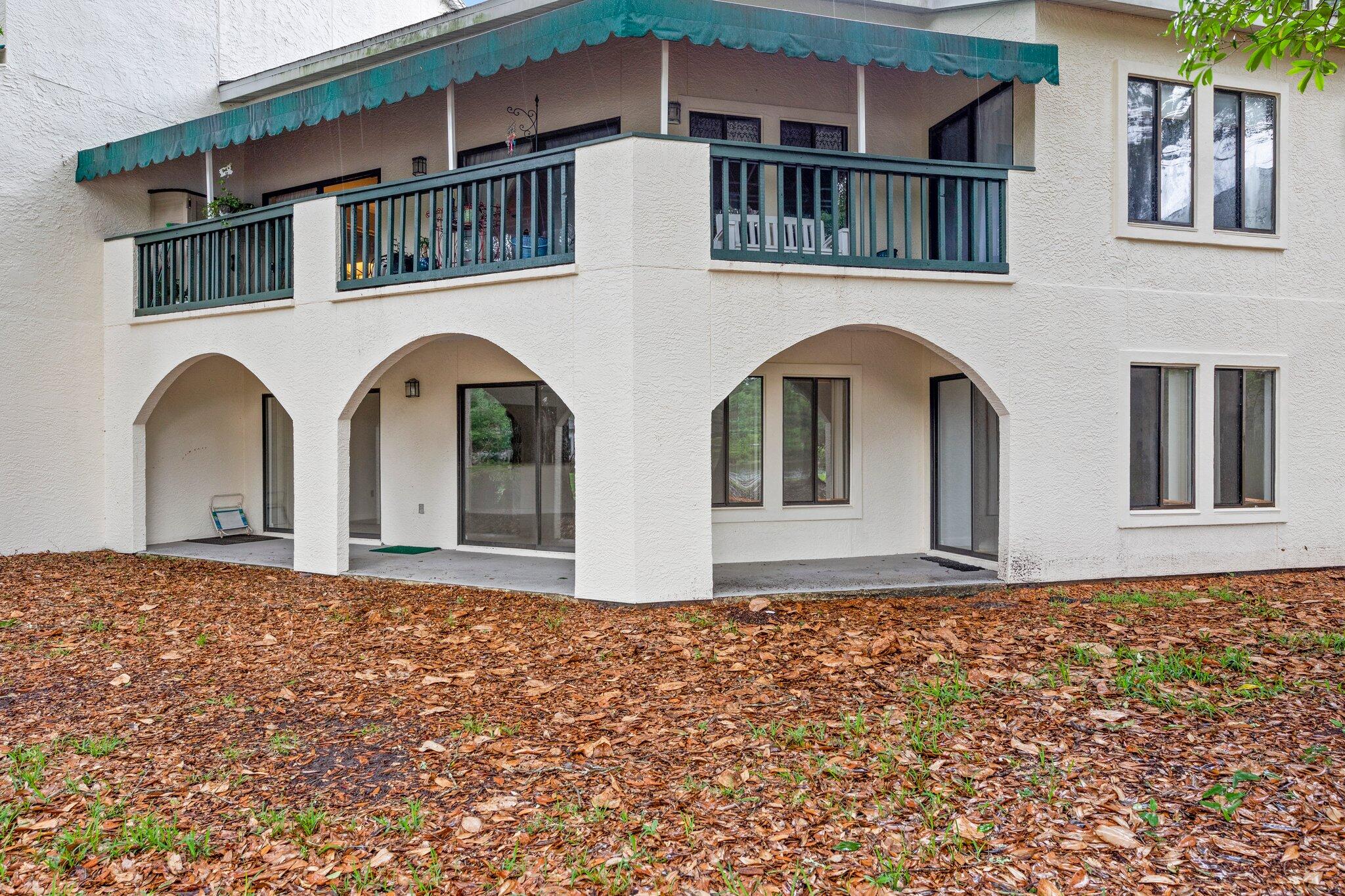 LAKESIDE CONDO AT BLUEWATER BAY - Residential