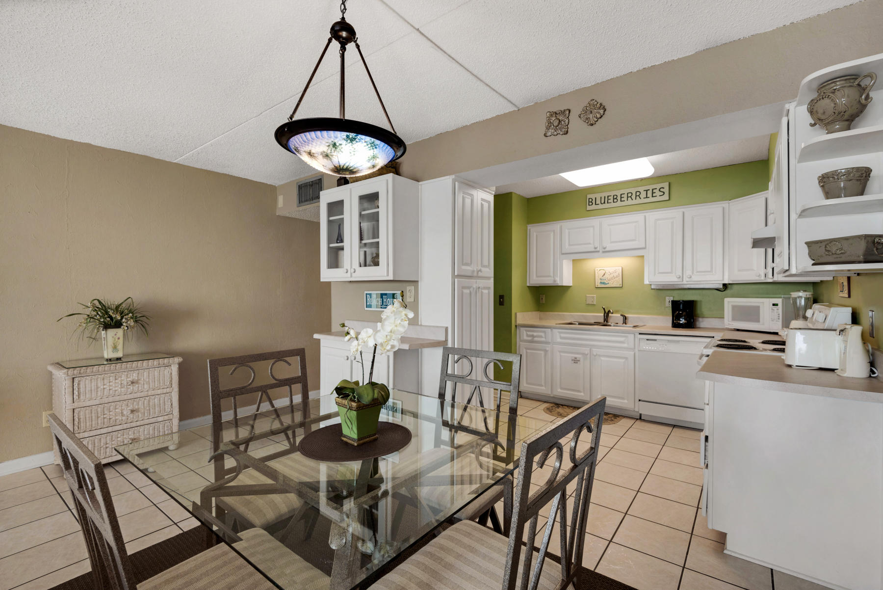 ISLAND ECHO CONDO - Residential