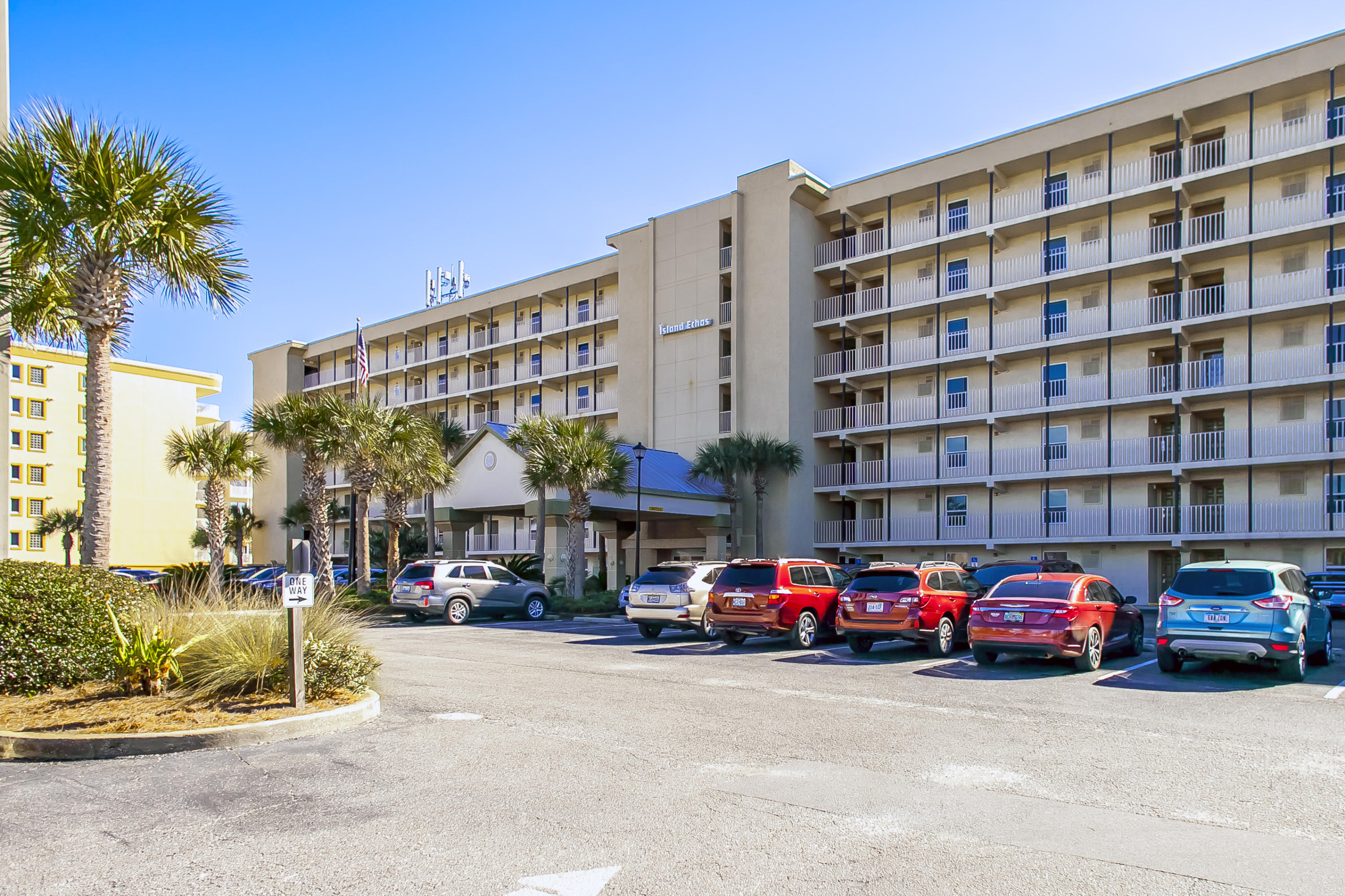 ISLAND ECHO CONDO - Residential