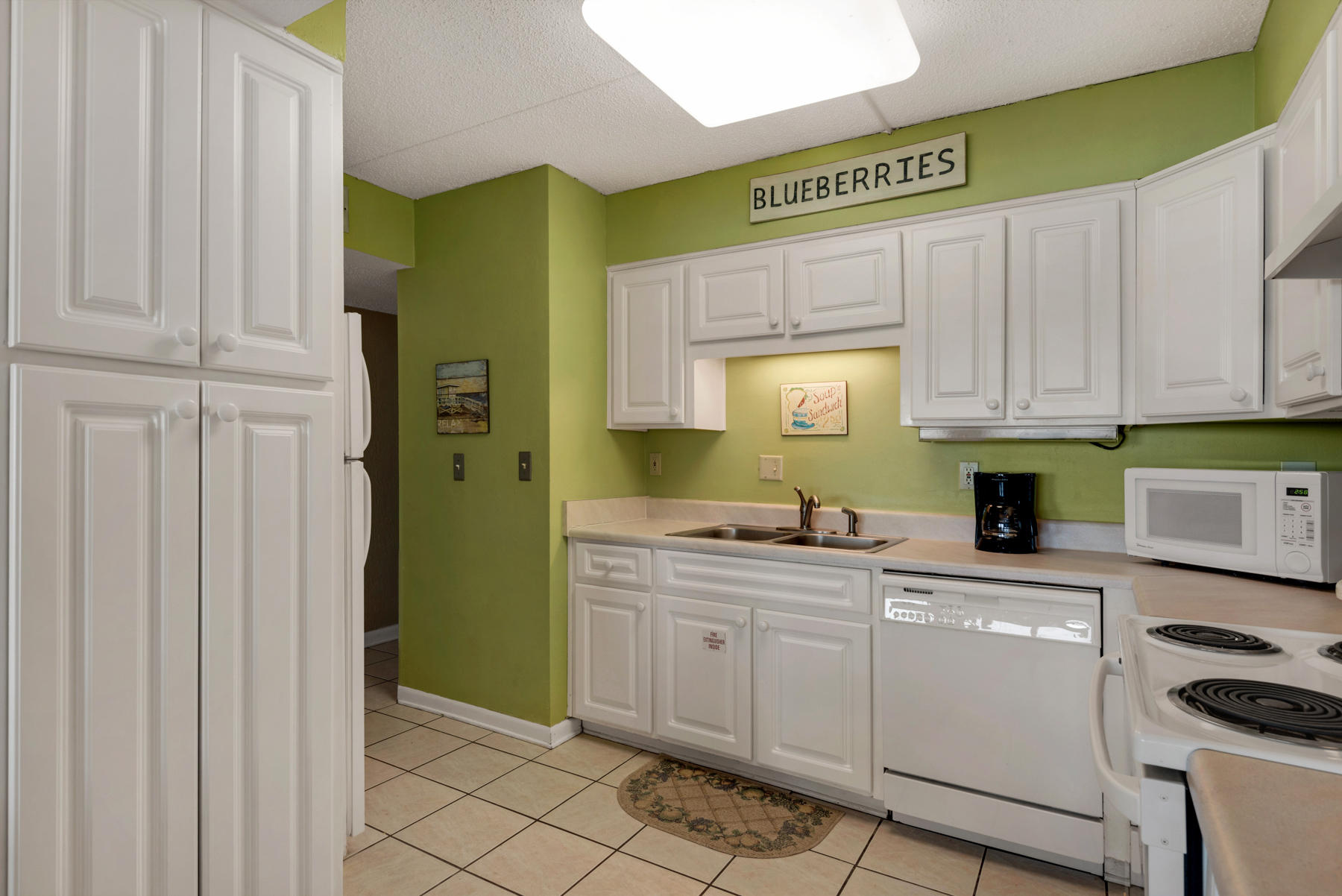 ISLAND ECHO CONDO - Residential