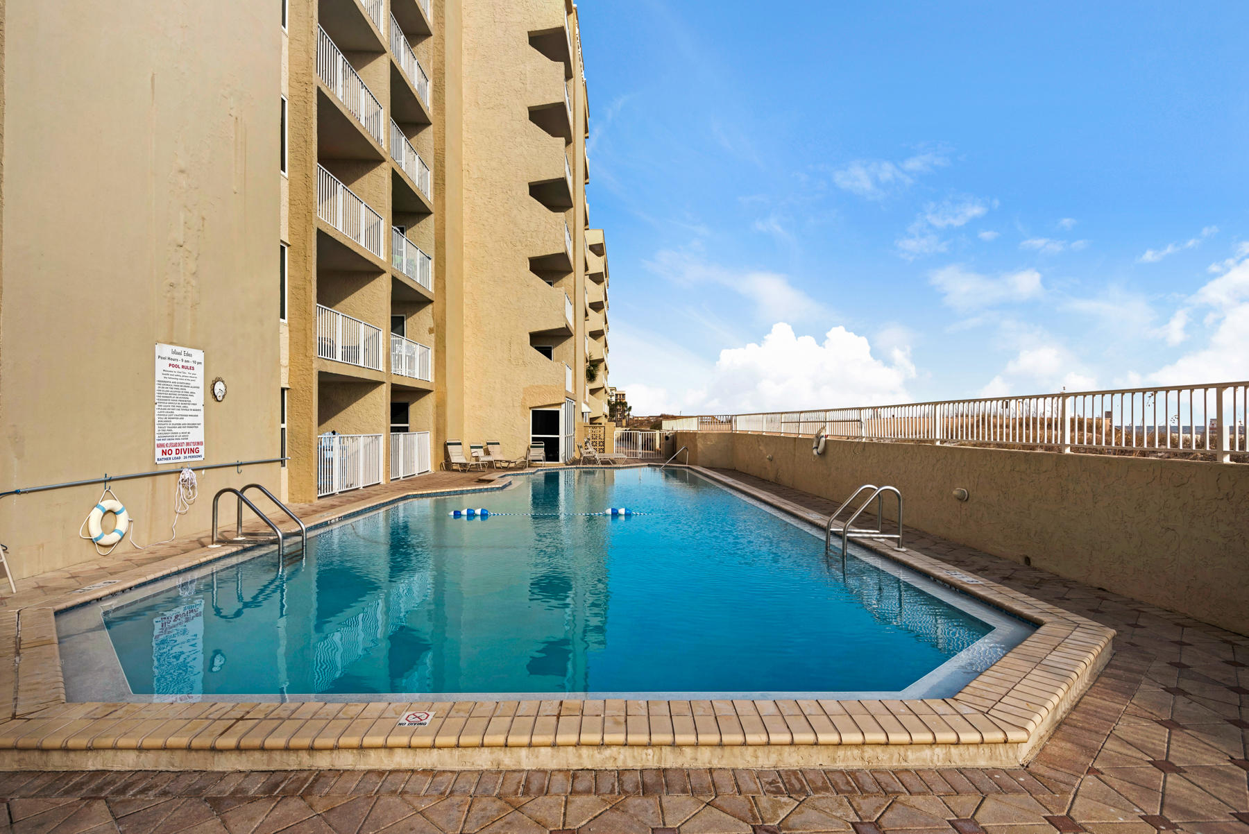 ISLAND ECHO CONDO - Residential