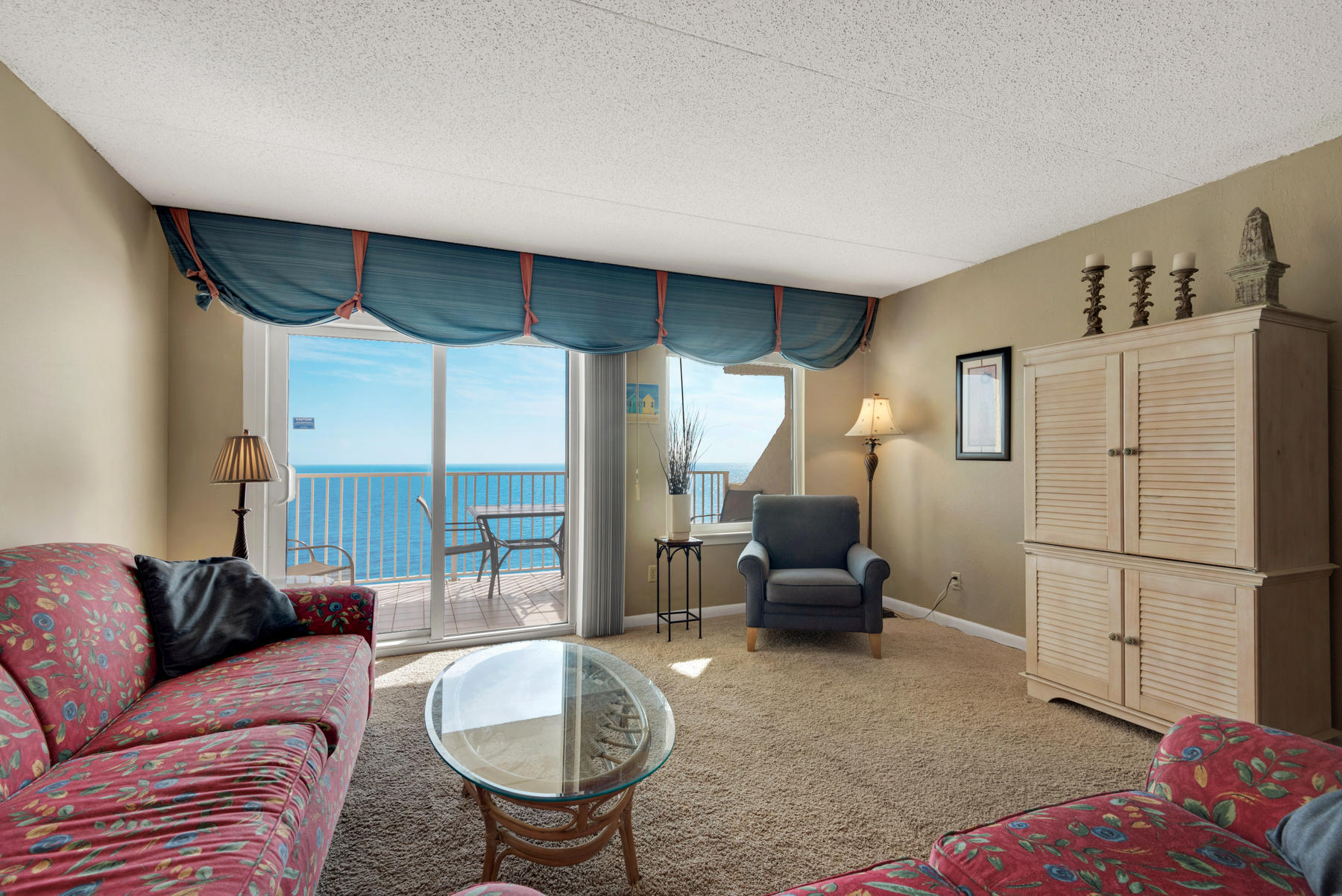 ISLAND ECHO CONDO - Residential