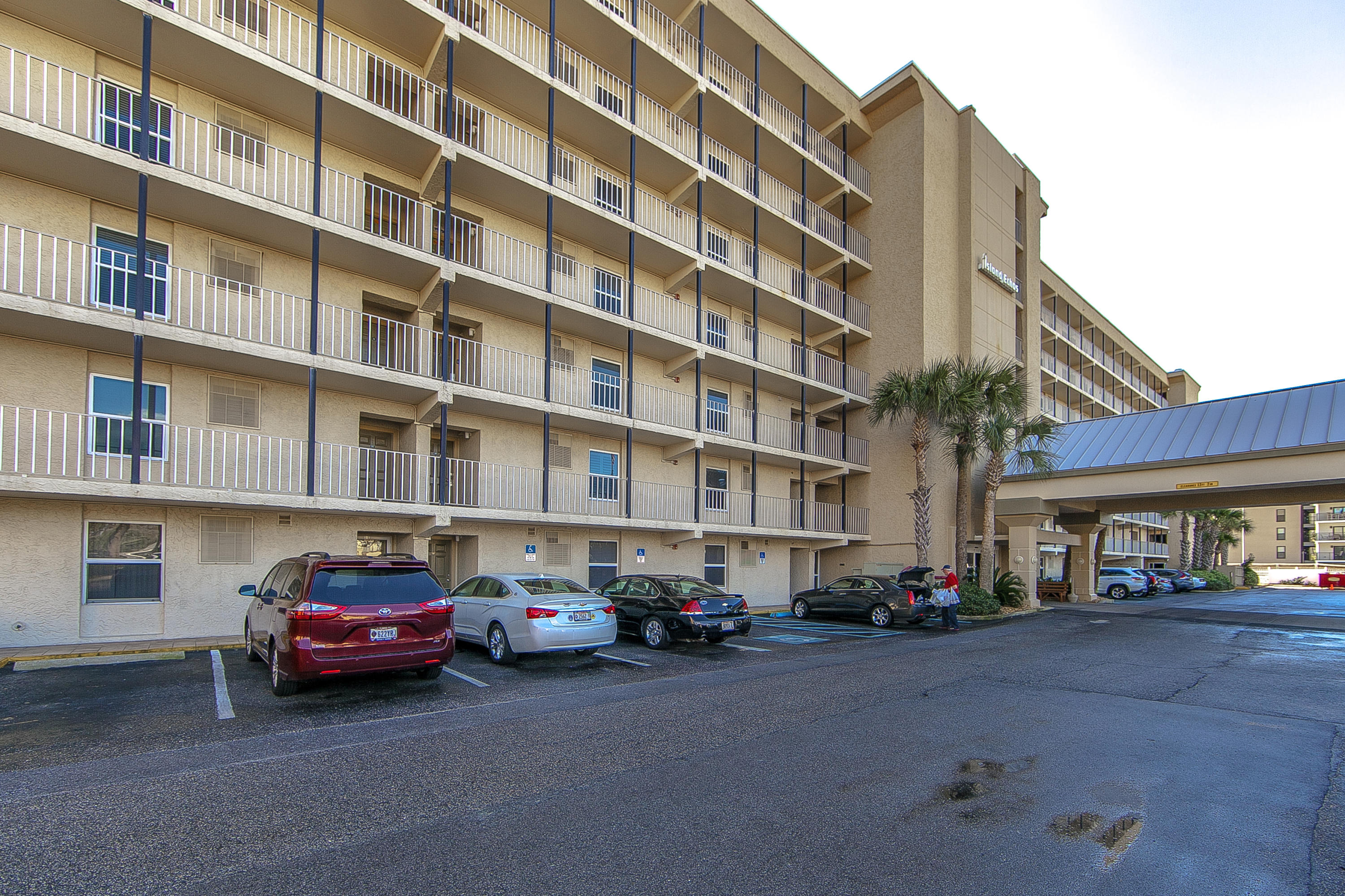 ISLAND ECHO CONDO - Residential