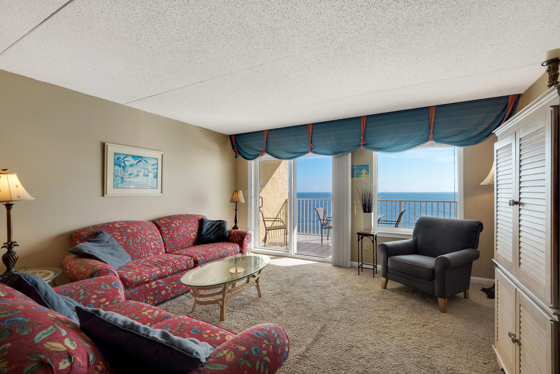 ISLAND ECHO CONDO - Residential