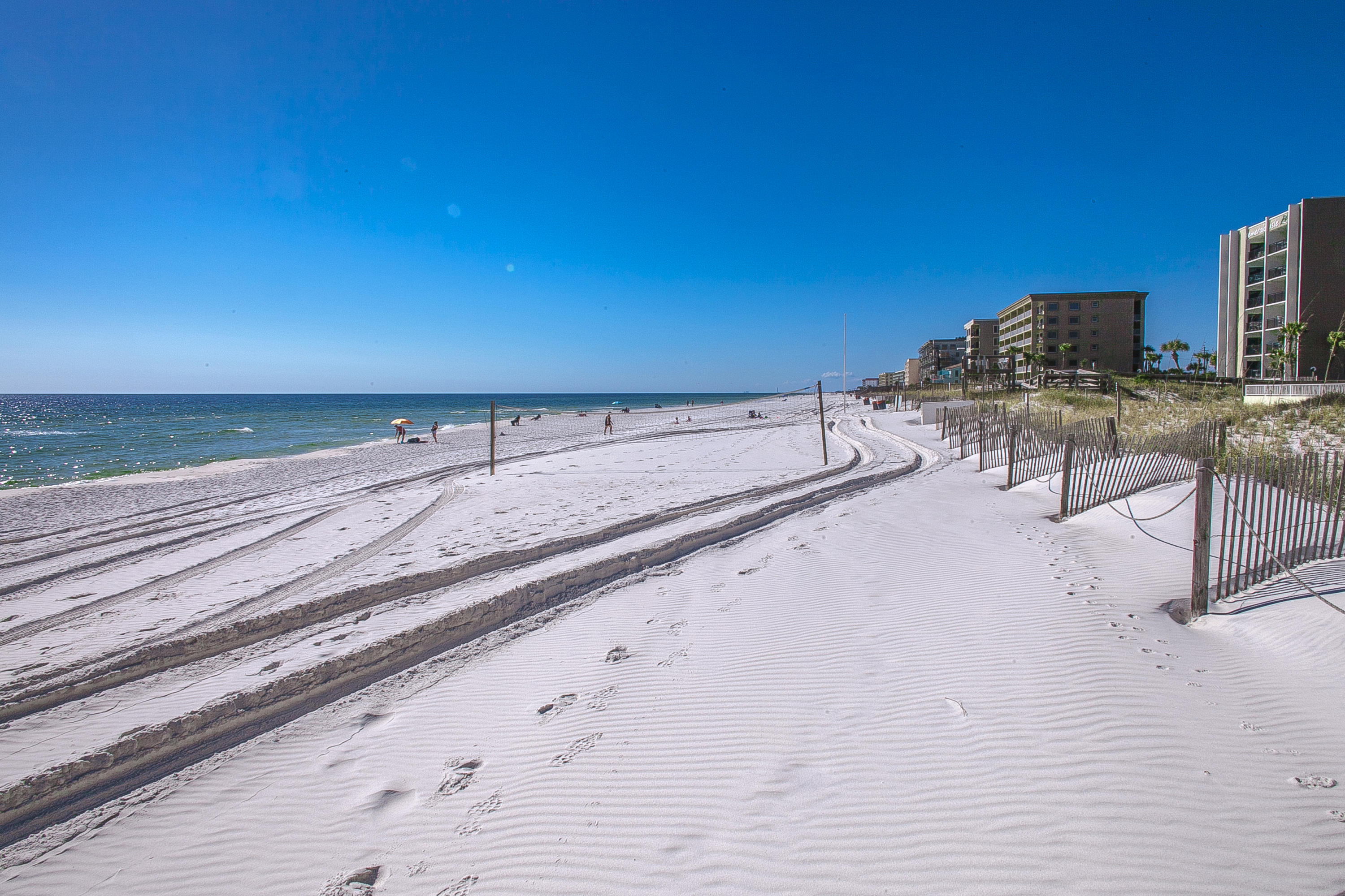 ISLAND ECHO CONDO - Residential