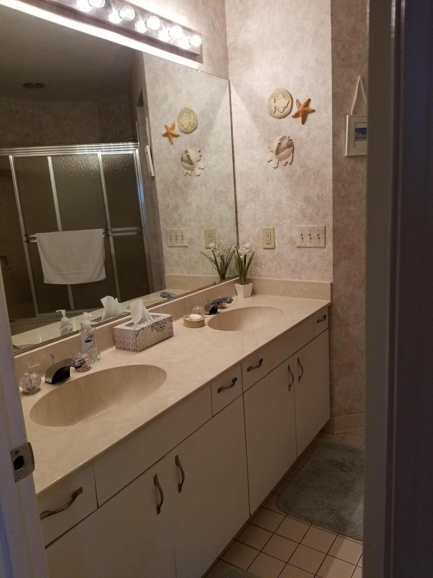 BAYSIDE VILLAS CONDO - Residential