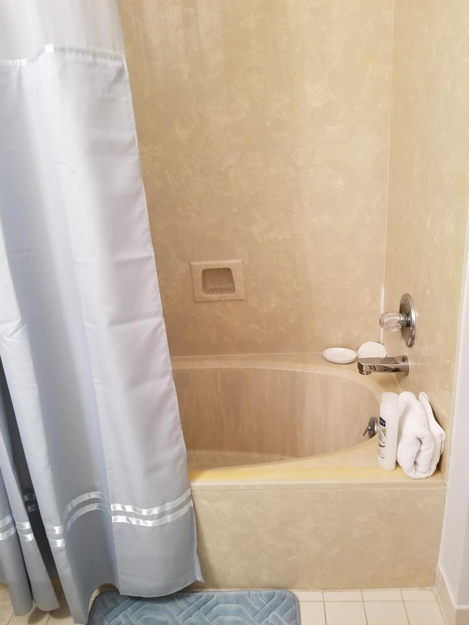 BAYSIDE VILLAS CONDO - Residential