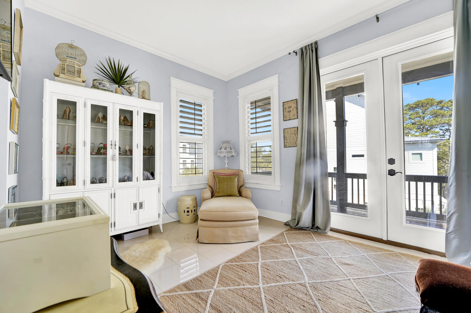 SEA POINTE - Residential