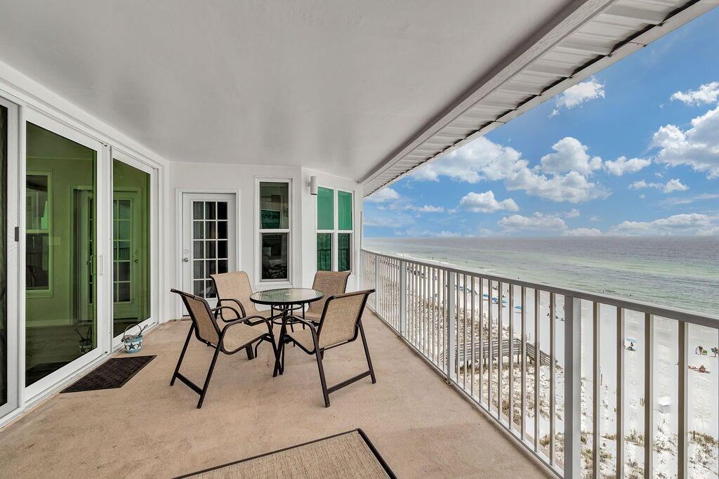 The Palms Condo - Residential