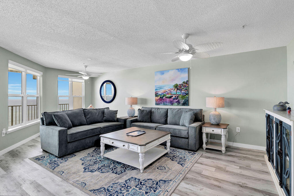 The Palms Condo - Residential