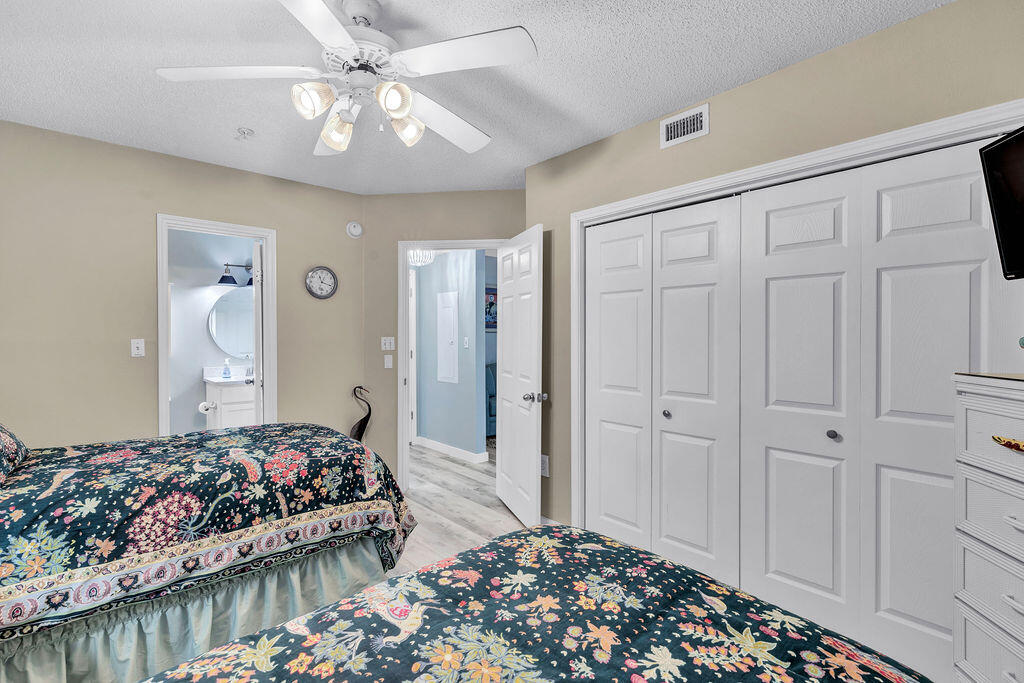 The Palms Condo - Residential