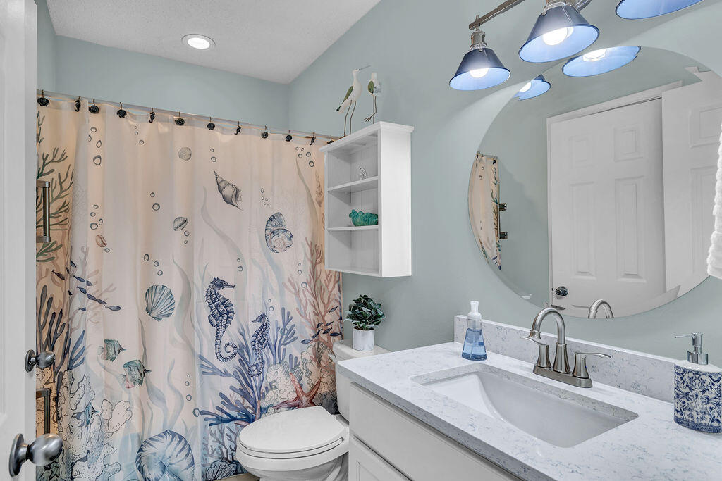 The Palms Condo - Residential
