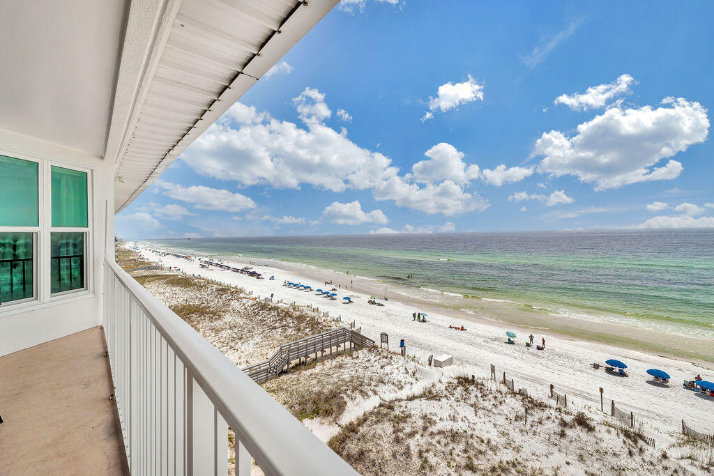 The Palms Condo - Residential