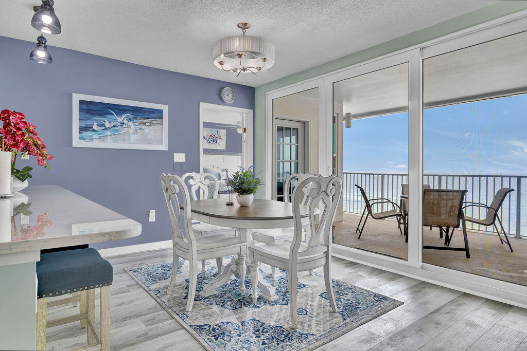 The Palms Condo - Residential