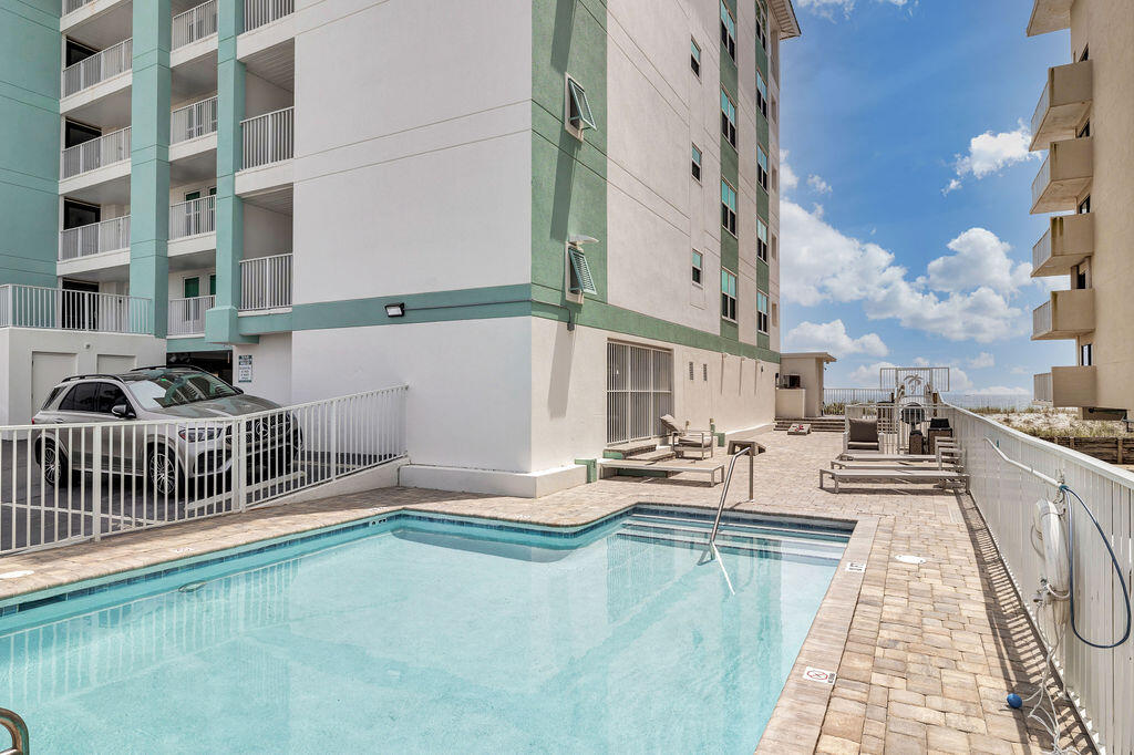 The Palms Condo - Residential