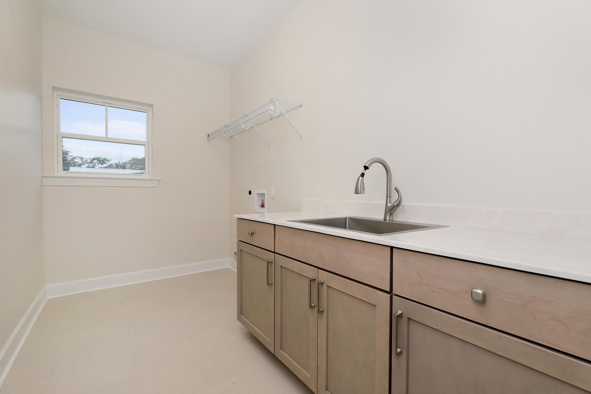 ELIZABETH FARMS 2ND ADDN UNREC - Residential