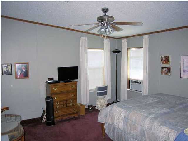 NAVARRE S/D 2ND ADDN - Residential