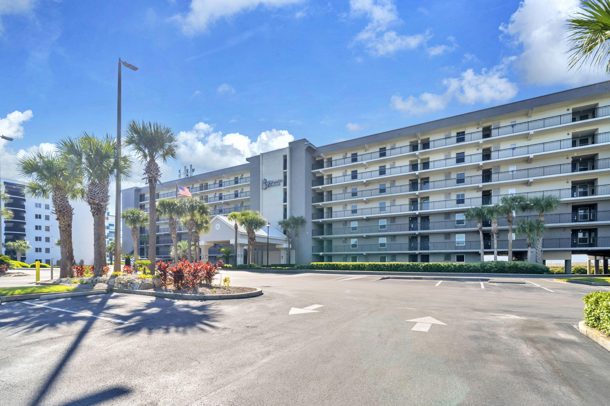 ISLAND ECHO CONDO - Residential