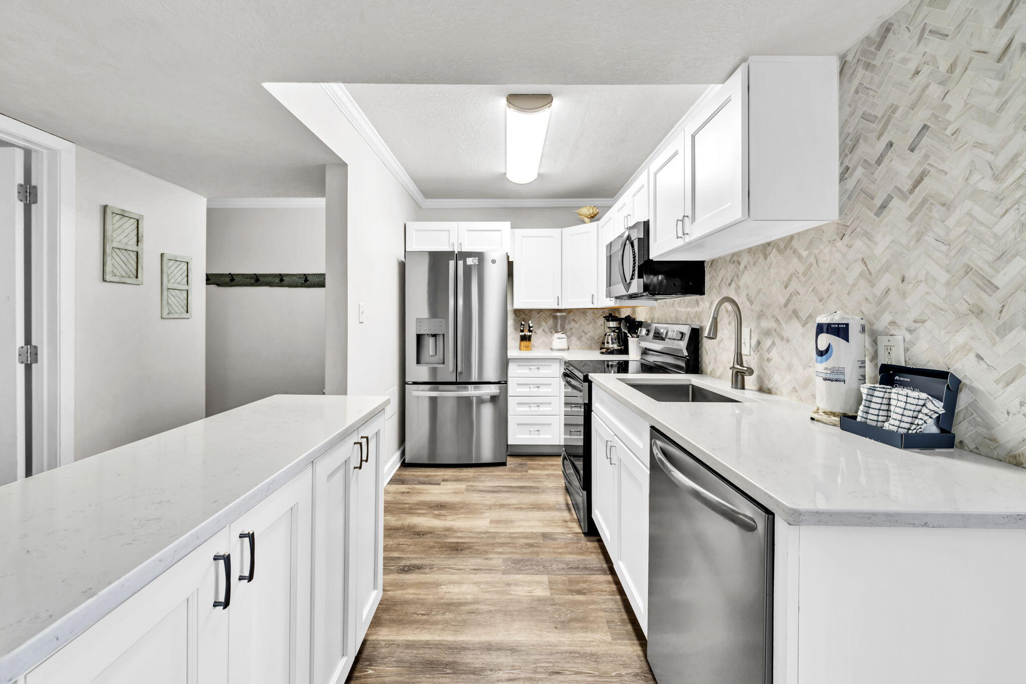ISLAND ECHO CONDO - Residential