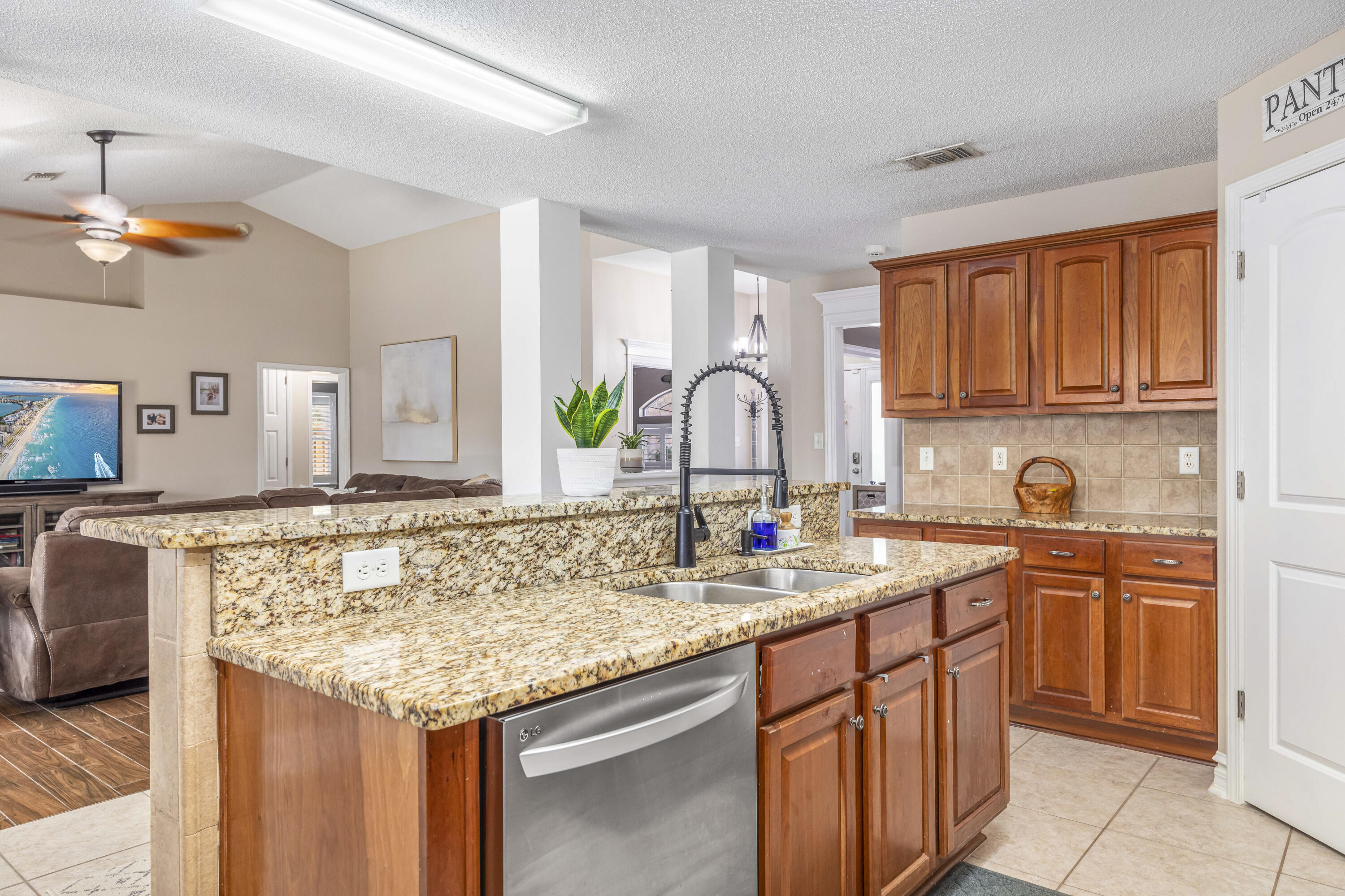 SKY RIDGE ESTATES - Residential