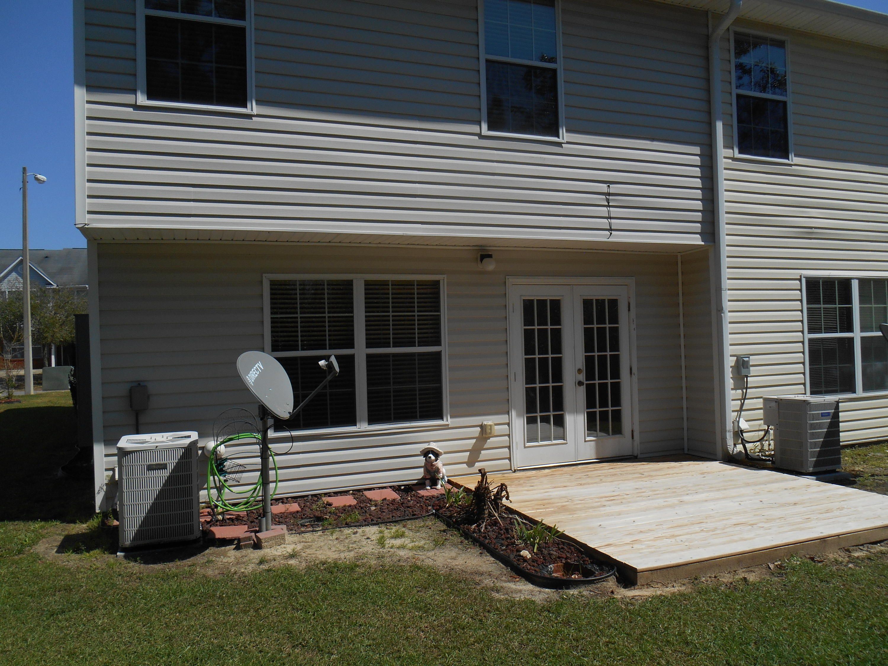 ROLLING PINES - Residential Lease