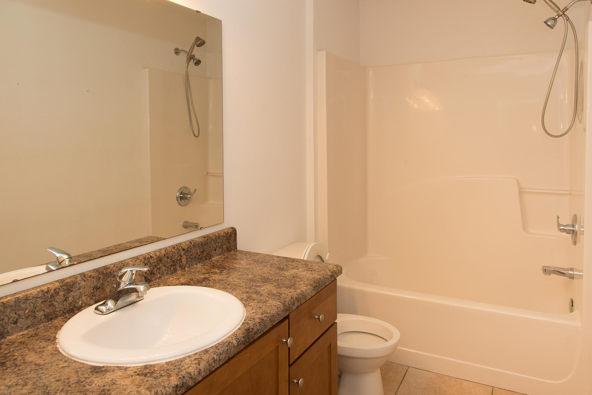 WYNNEHAVEN BEACH ESTATES - Residential Lease