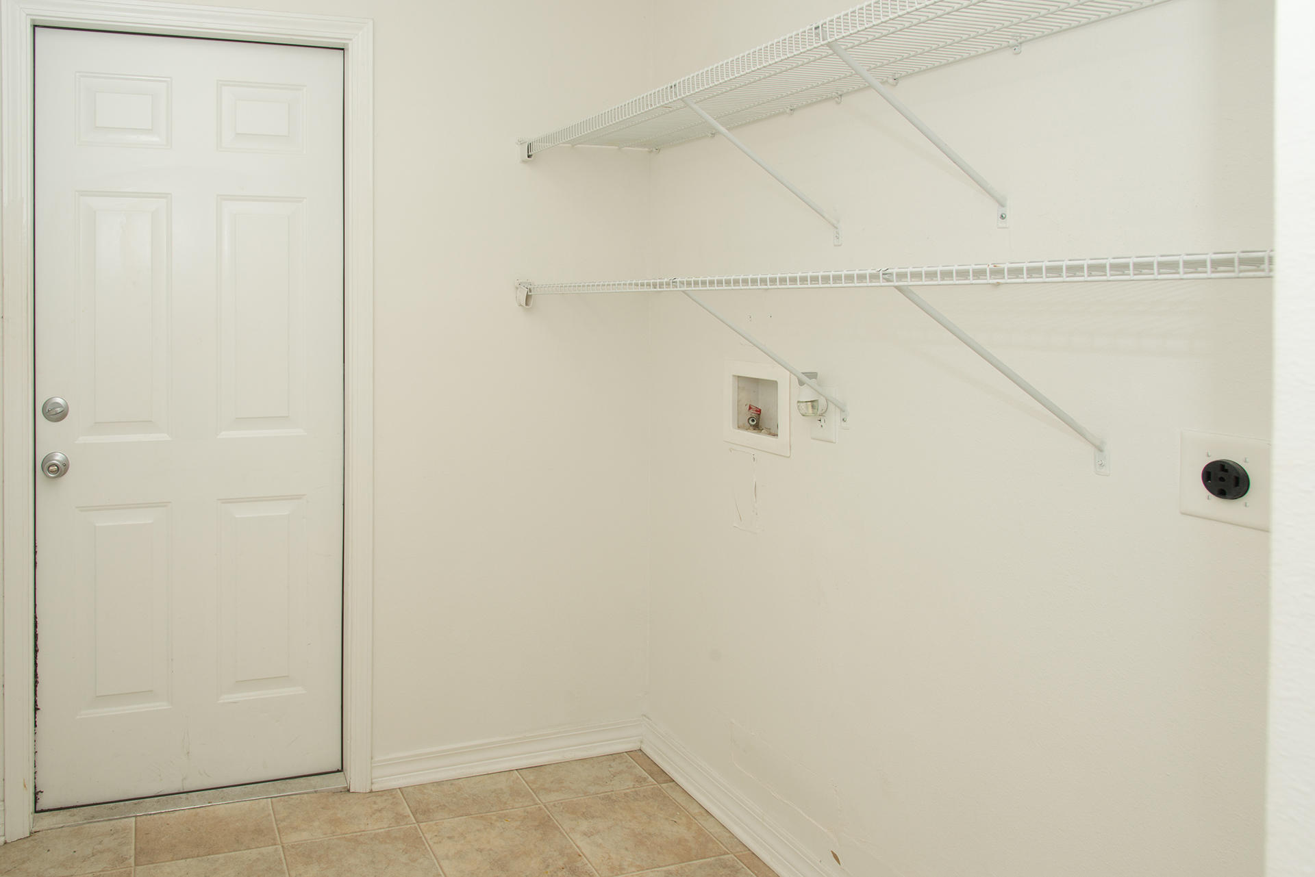 WYNNEHAVEN BEACH ESTATES - Residential Lease