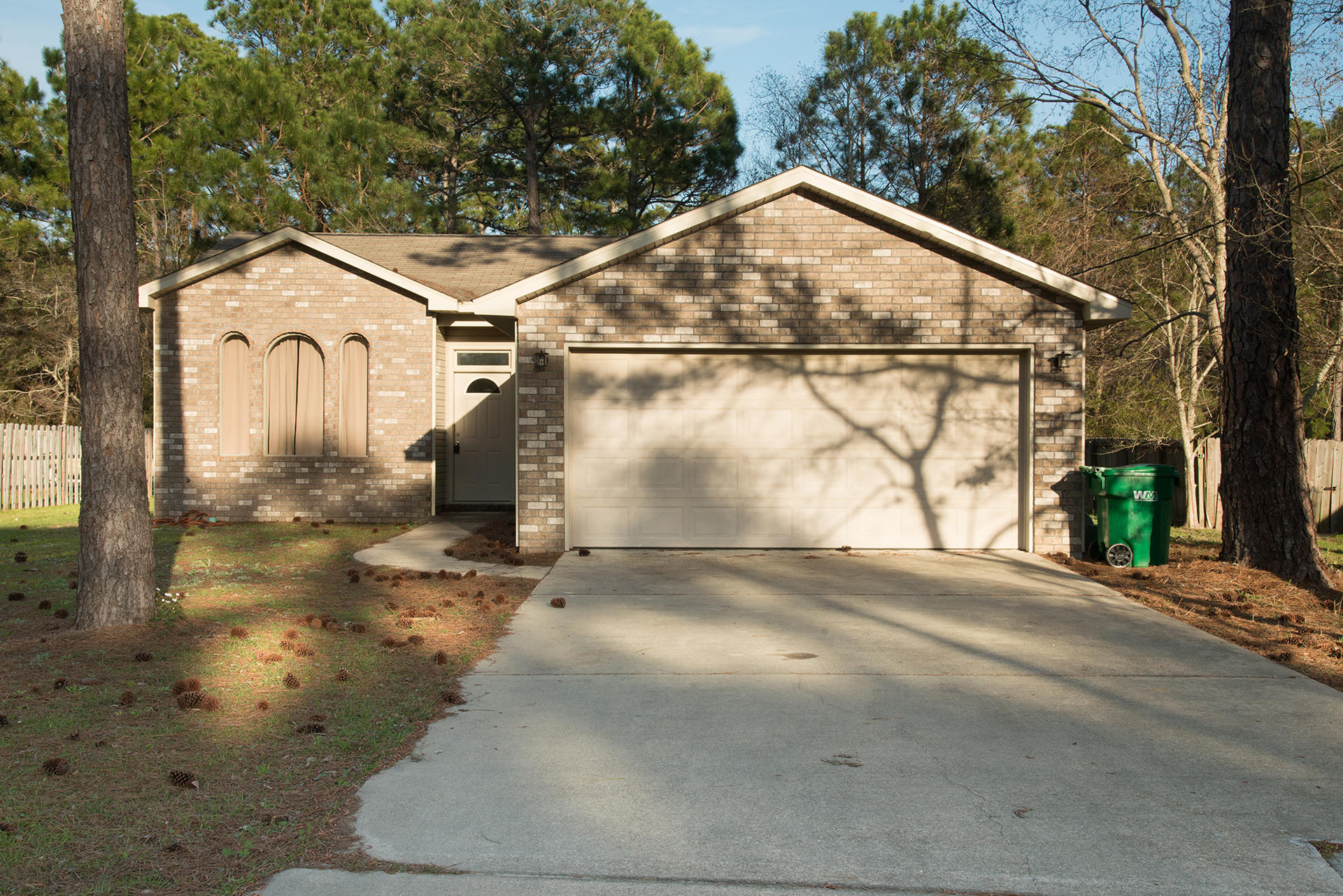 WYNNEHAVEN BEACH ESTATES - Residential Lease