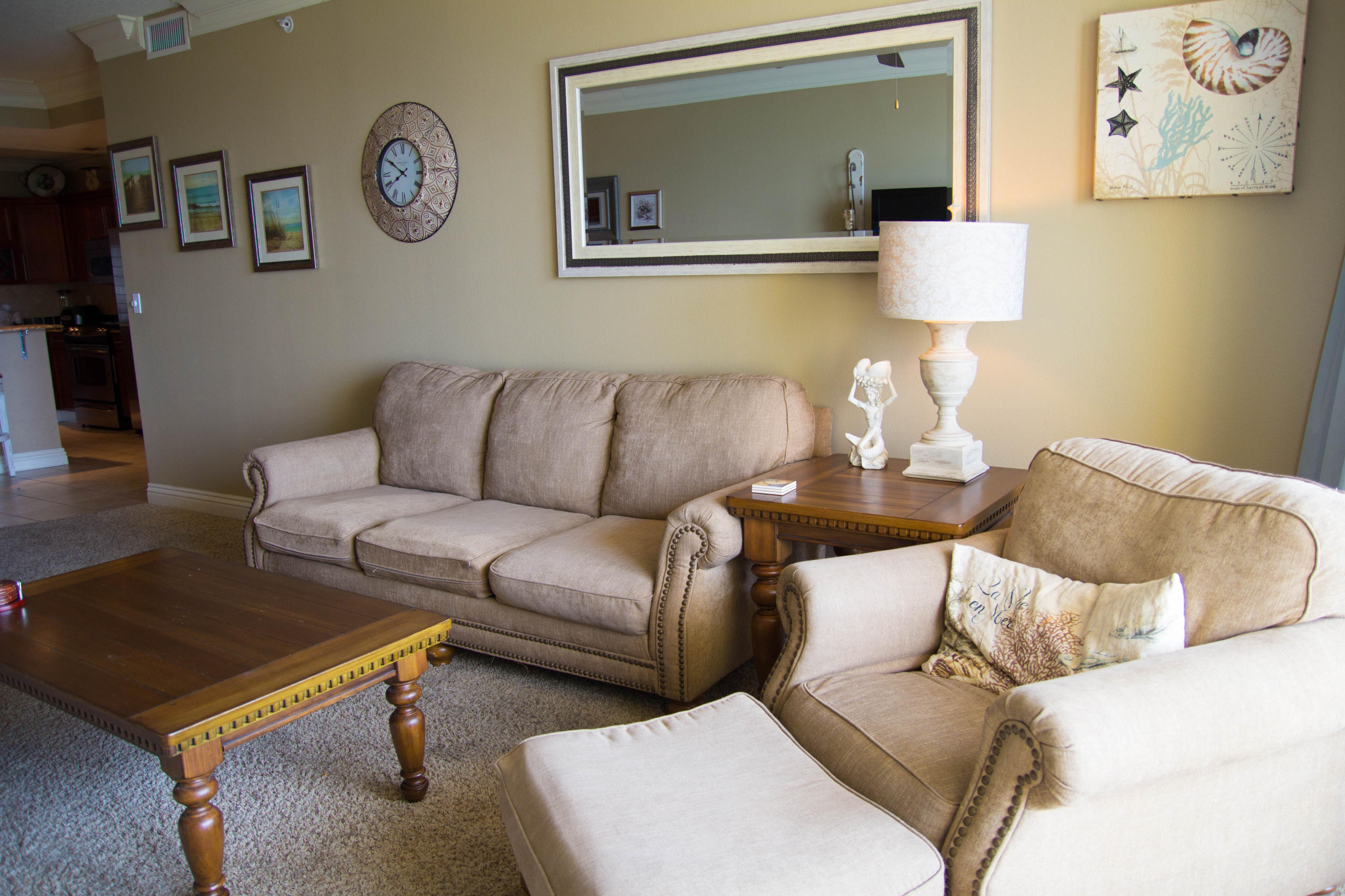 EMERALD GRANDE - Residential