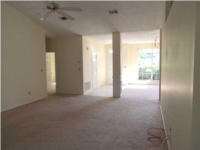 PARKWOOD SQUARE PH 1 - Residential Lease