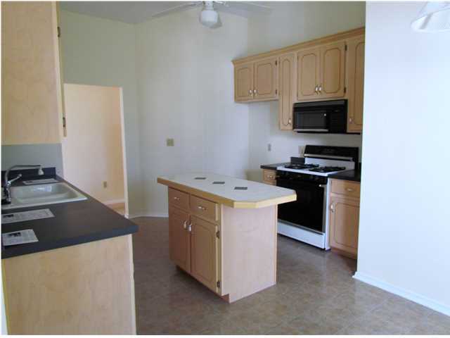 PARKWOOD SQUARE PH 1 - Residential Lease