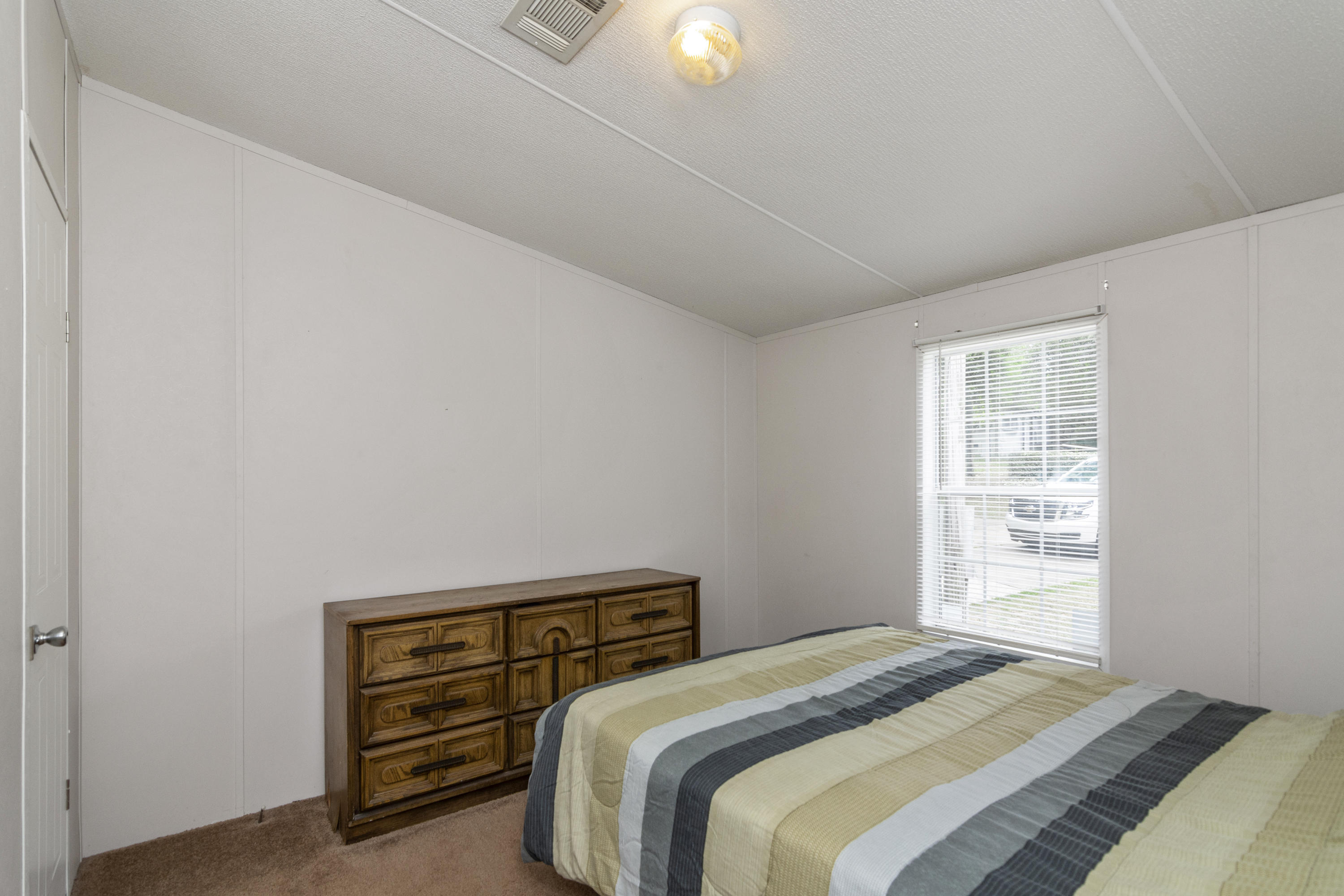 LOT 1 BLK A JUNIPER EAST S/D - Residential