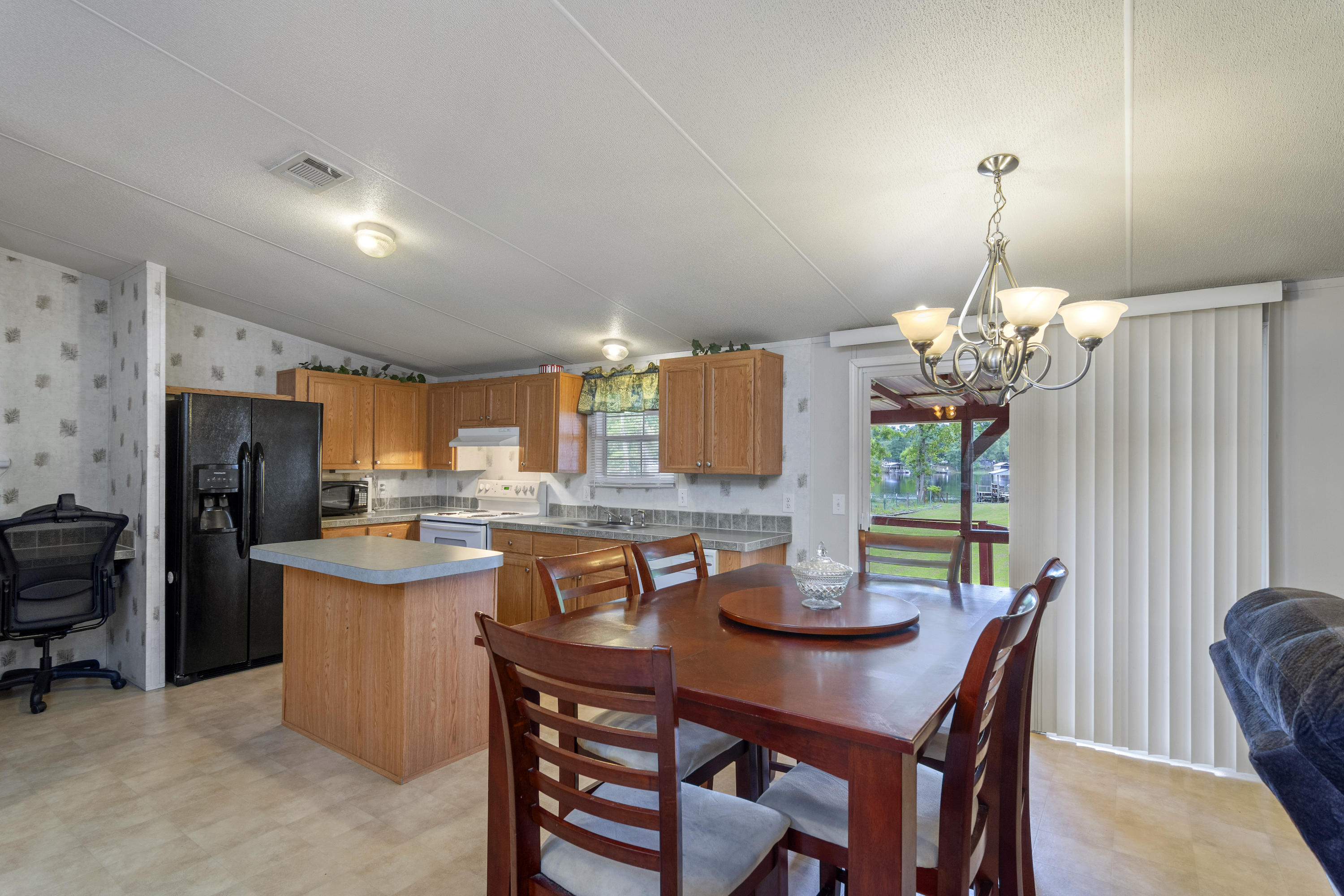 LOT 1 BLK A JUNIPER EAST S/D - Residential