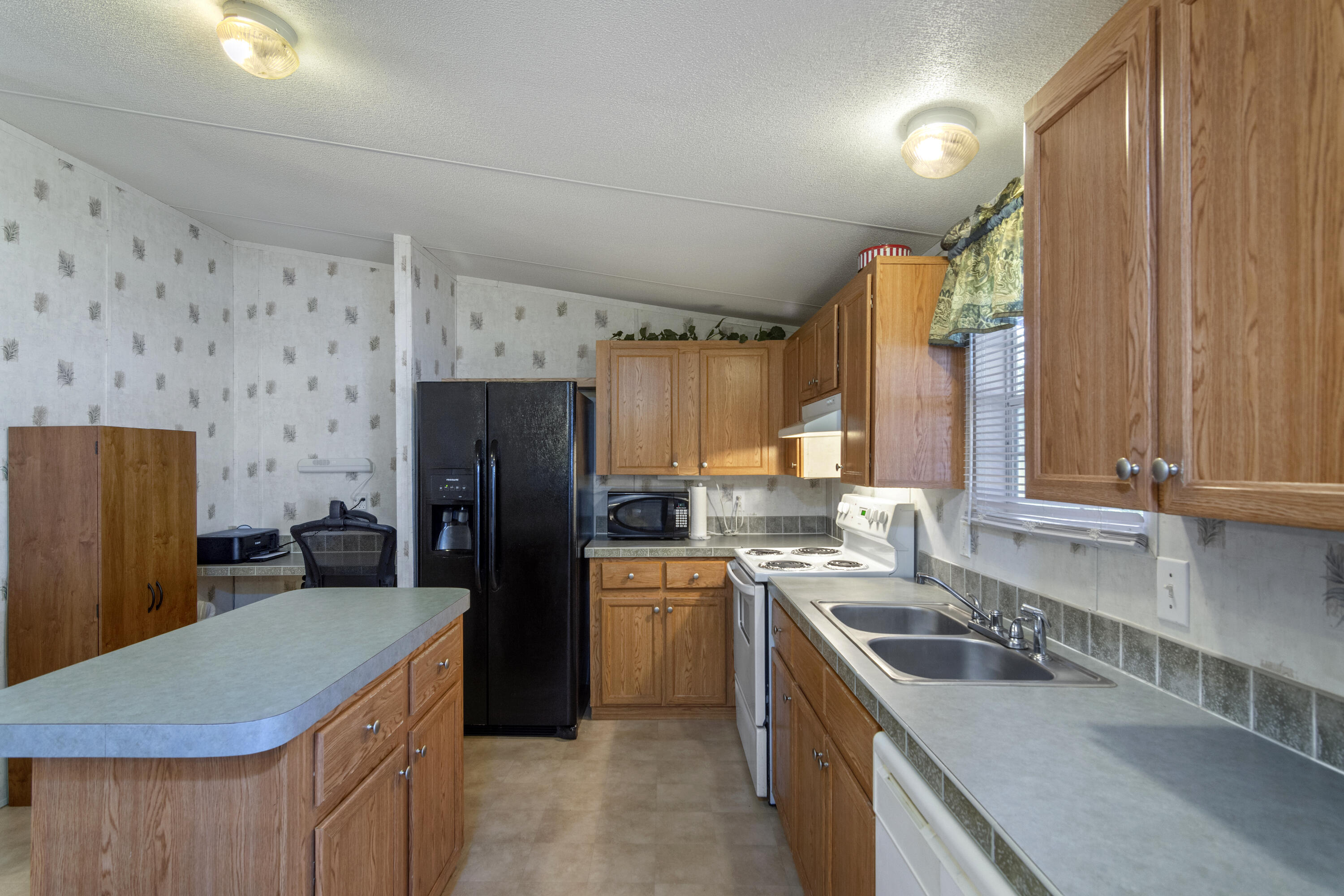 LOT 1 BLK A JUNIPER EAST S/D - Residential