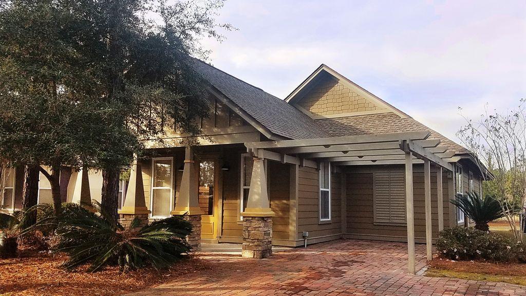 HAMMOCK BAY - Residential