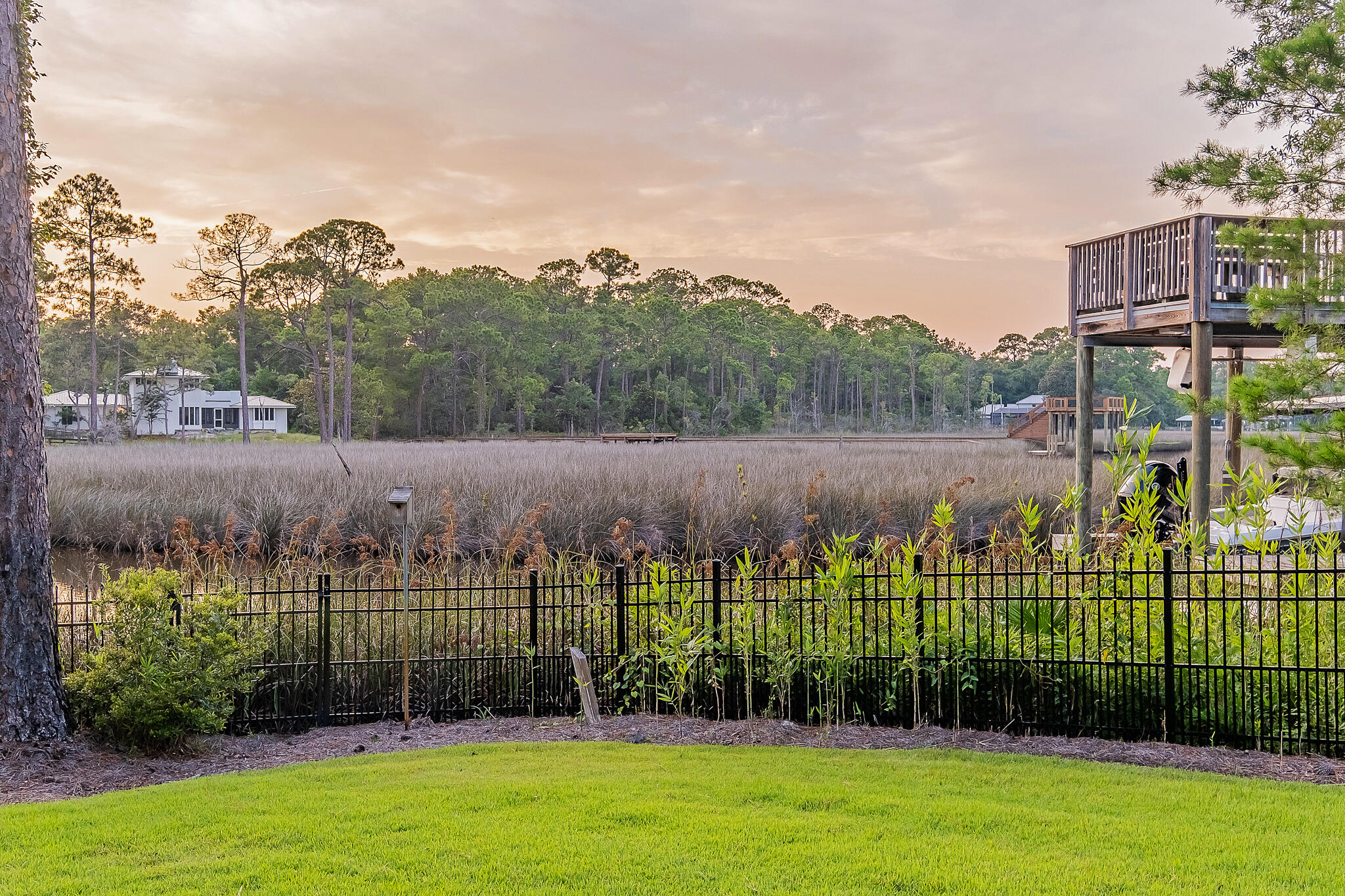 RIVER BEND - Residential