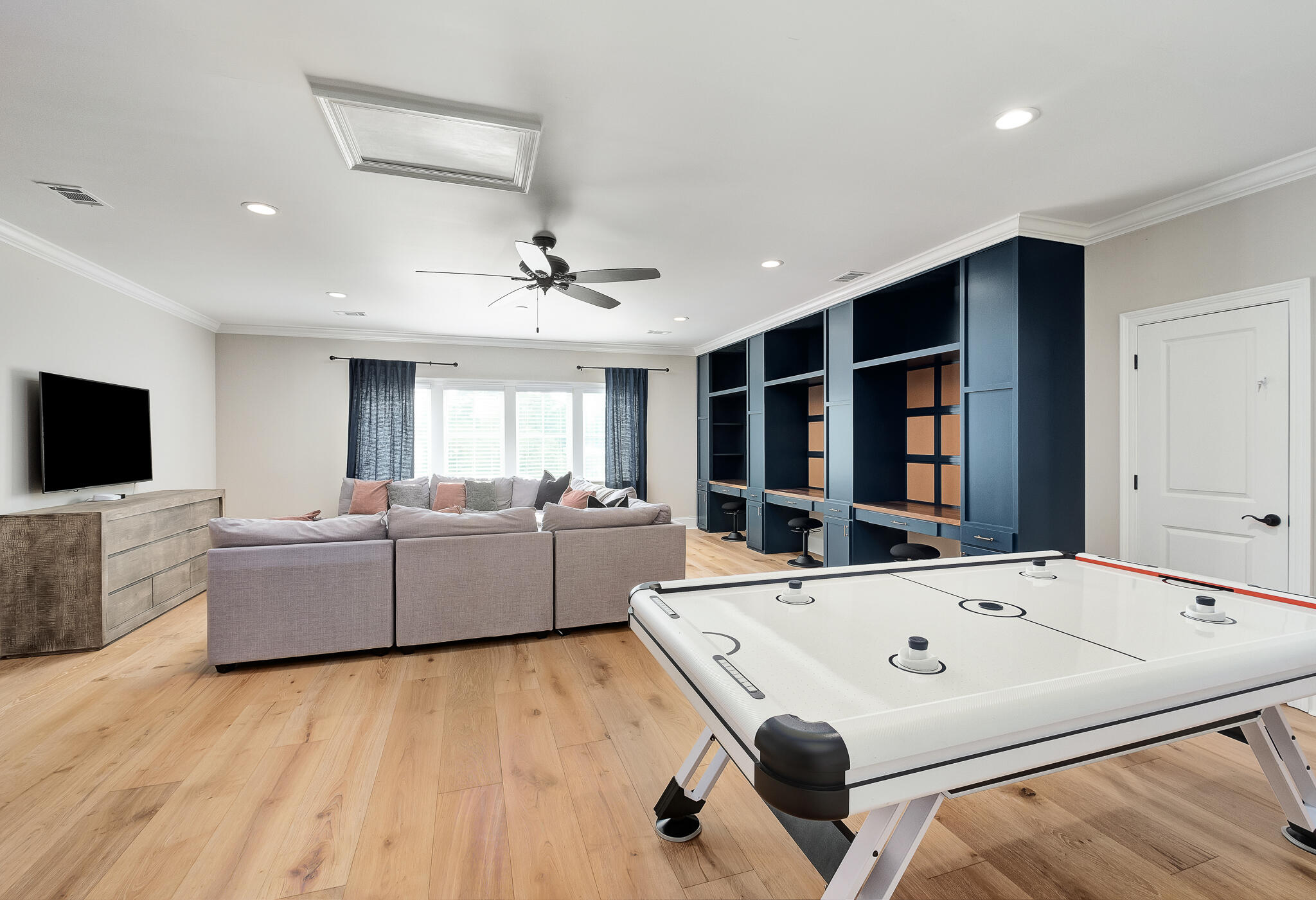 RIVER BEND - Residential