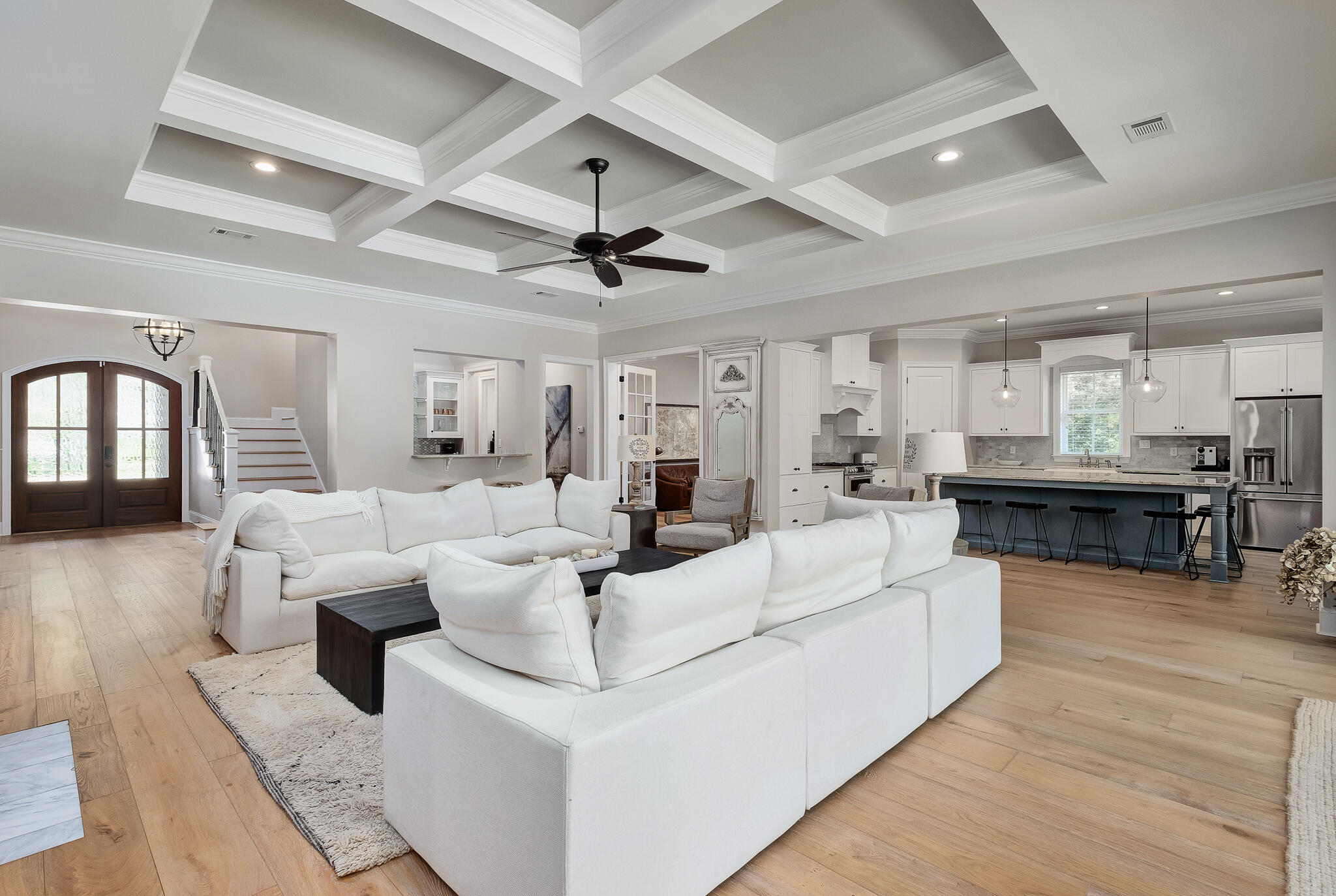 RIVER BEND - Residential