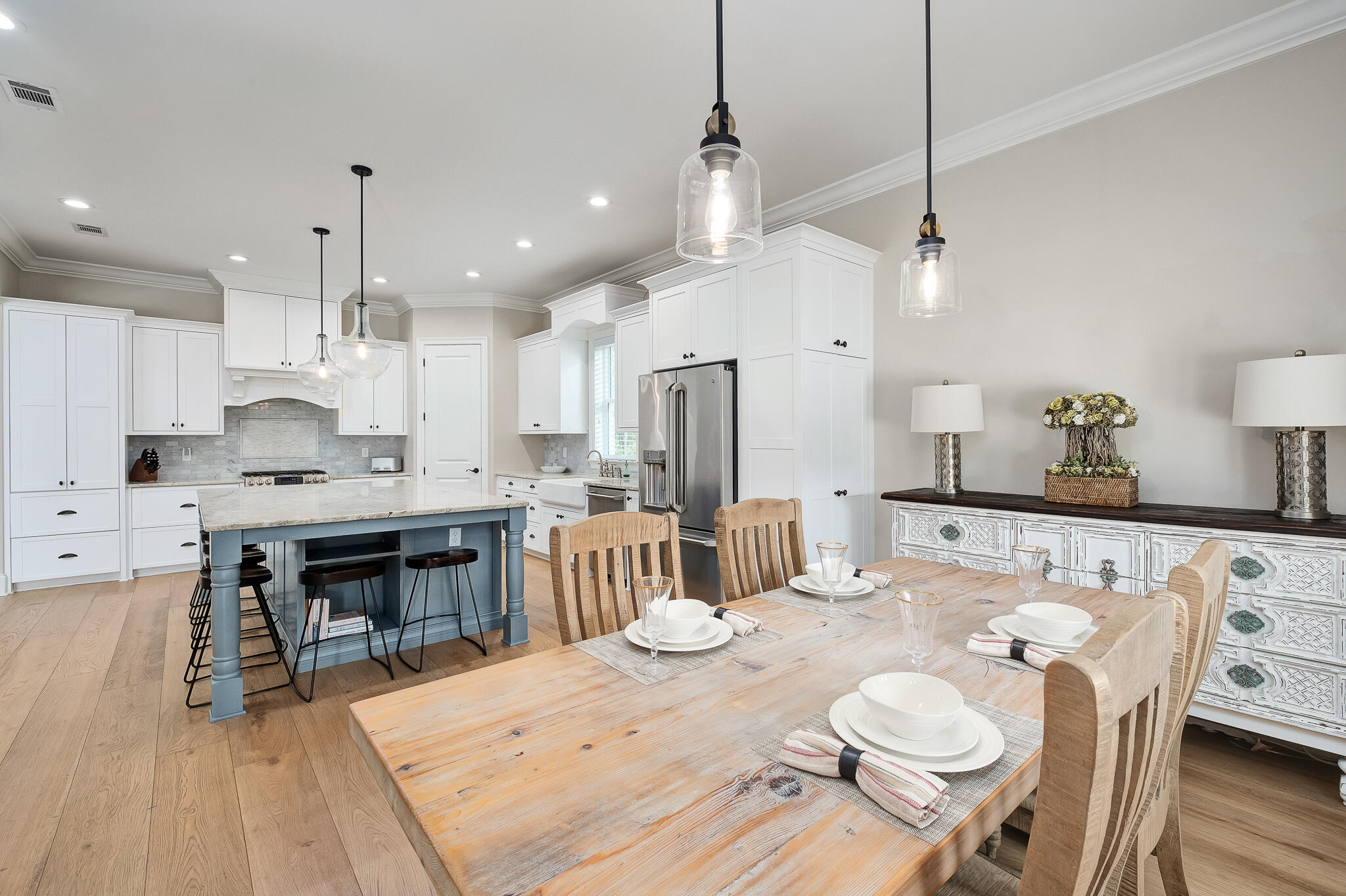 RIVER BEND - Residential