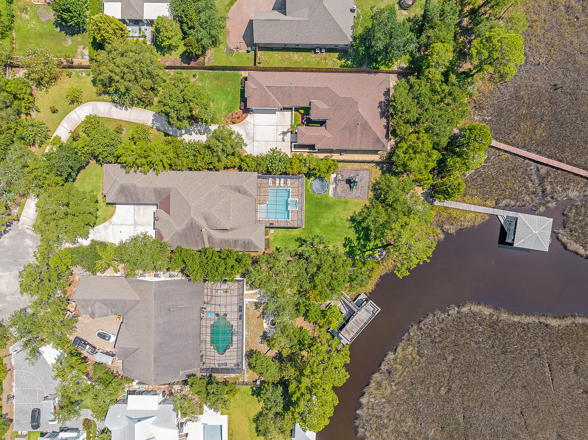 RIVER BEND - Residential
