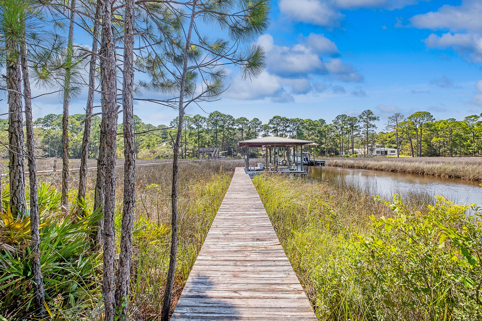 RIVER BEND - Residential
