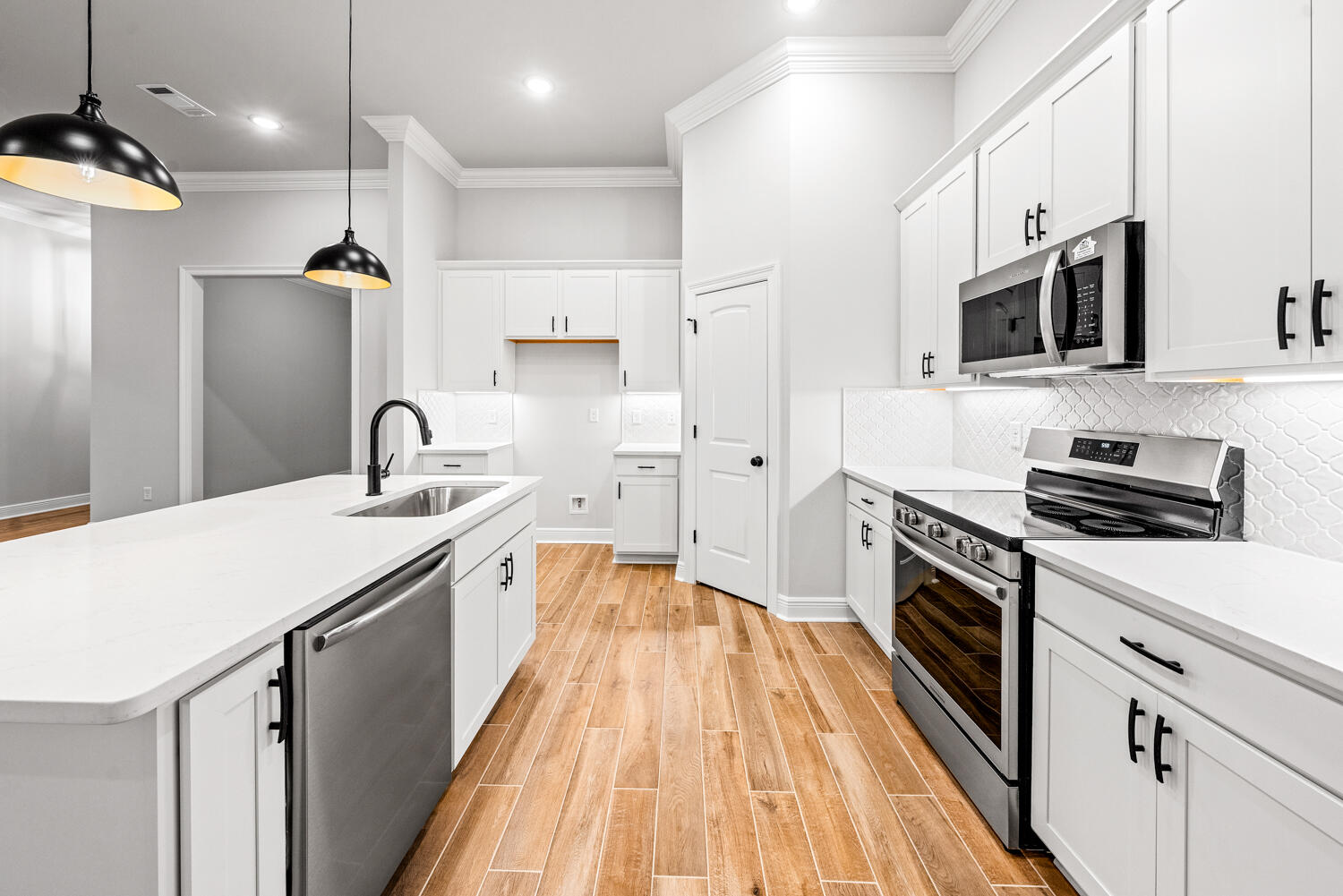 HAMMOCK BAY - STARBURST - Residential