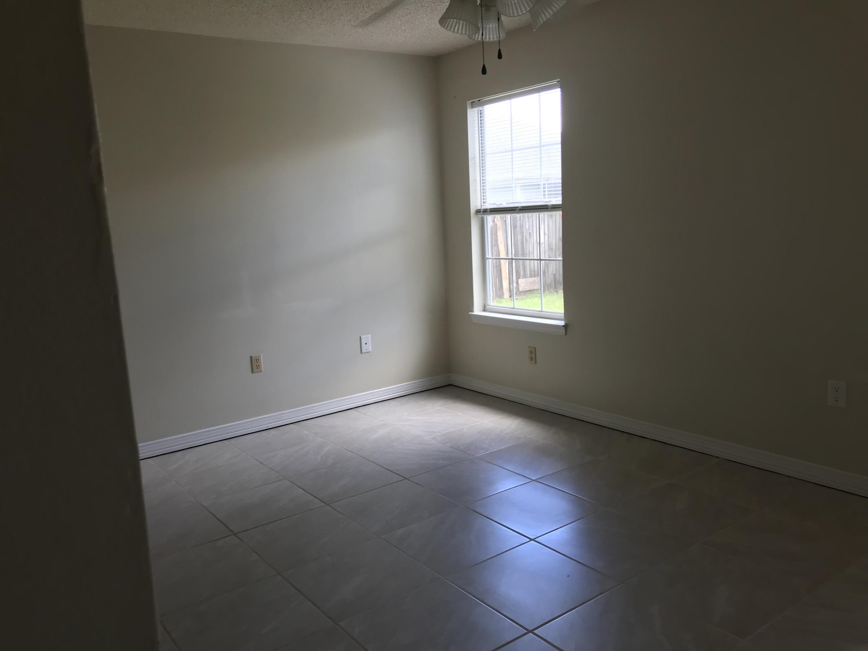 SOUTHWAY ESTATES 2ND ADDN - Residential Lease