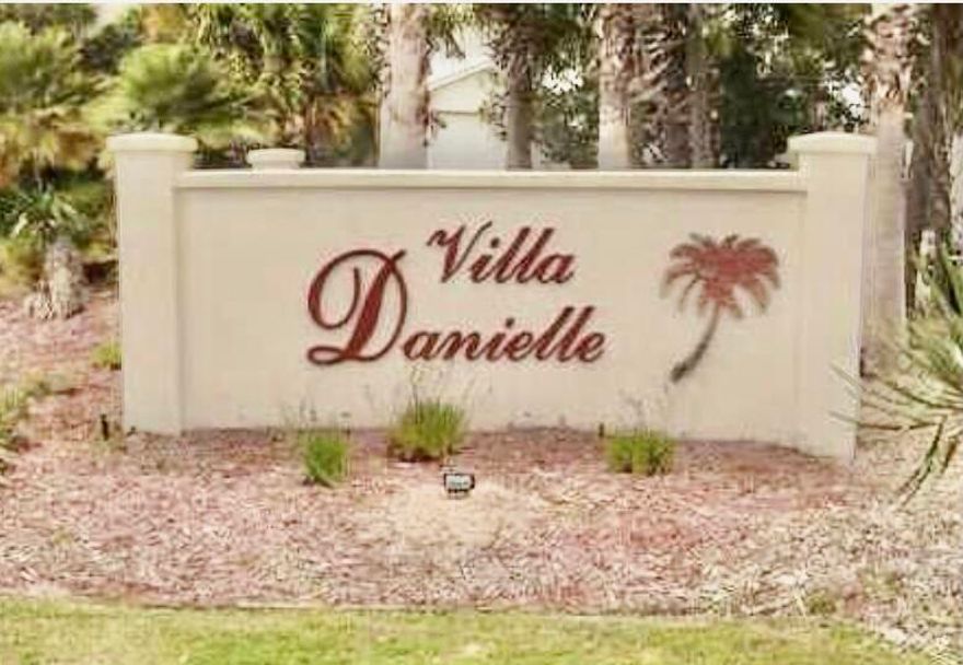 End Unit 3 bedroom townhouse.  Highly desirable area with a well maintained due neighborhood, pool and pickle ball courts.  This unit has a garage and private backyard! Wonderful appliances.  LOW LOW electric bills due to solar panels on the garage. The solar panels are completely paid off!!  This home has a wonderful spacious feel.  Simply lovely!